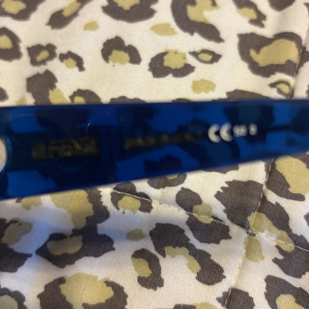 brown and blue sunglasses - Picture 4 of 4